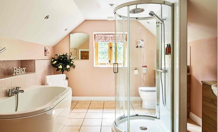 Ensuite Bathroom Sycamore Tree Barn